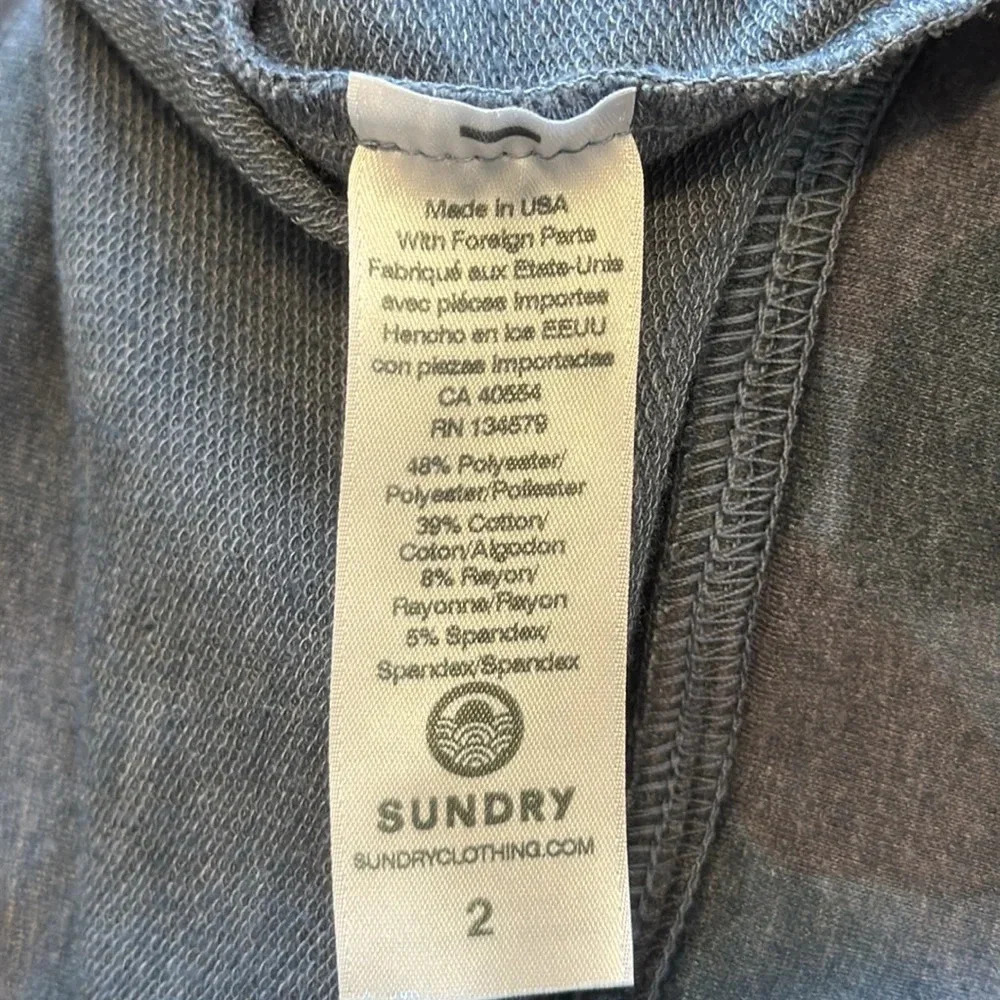 Sundry Camo Lightweight Crewneck Sweatshirt Size Medium Gray/Blue - Picture 8 of 11